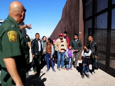 В США начались облавы на нелегальных мигрантов с целью депортации