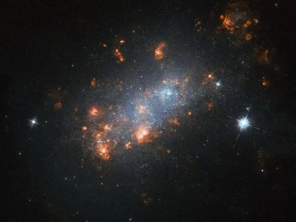NASA опублікувало фото галактики “вишневого дерева"
