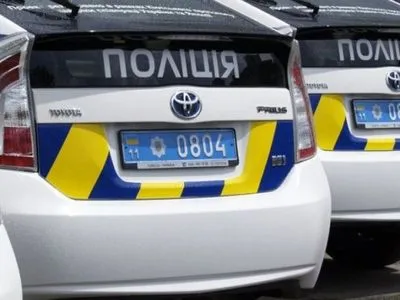 В Харькове полиция проверяет информацию про женщину, которая направляла на детей автомат