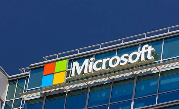 Громадянин України вкрав у Microsoft 10 мільйонів доларів - ЗМІ