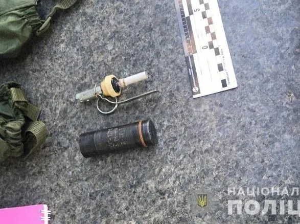 Возле Верховной Рады полиция задержала мужчину с гранатой