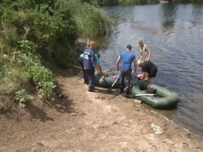 В Днепропетровской области на водохранилище дрейфовала лодка с телом мужчины