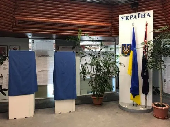 За кордоном почалося голосування на позачергових виборах до Верховної ради