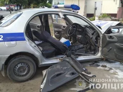 В Изюме произошло ДТП с полицейским автомобилем, есть пострадавшие