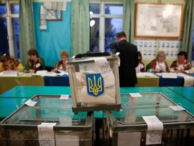 Выборы в Раду: явка превысила 33%