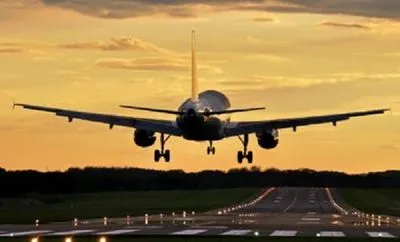 Сербский пенсионер "минировал" самолет, чтобы добиться свидания со стюардессой