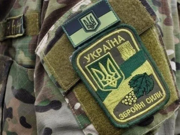 На Харківщині солдат застрелився з автомата