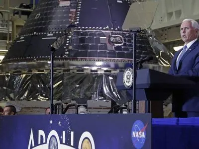 Віце-президент США розповів про програму повернення американців на Місяць