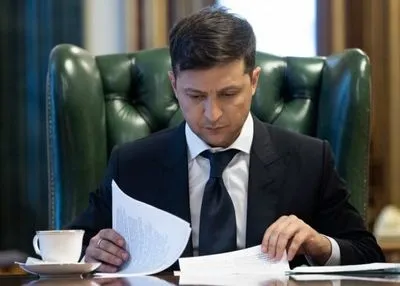 Зеленский уволил еще восемь председателей РГА