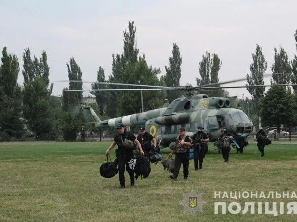 В Донецкую область прибыл вертолет Нацполиции для обеспечения правопорядка на ОИК №50
