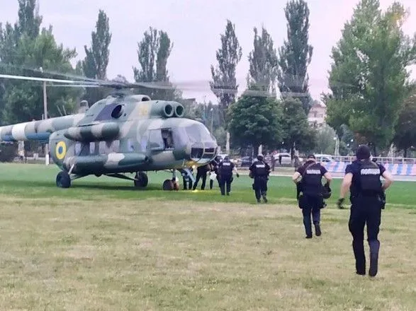 МВД направляет вертолет со спецназовцами в скандальный округ в Донецкой области