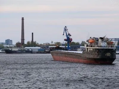 У РФ затримали корабель під прапором Молдови: на борту перебували 14 громадян України