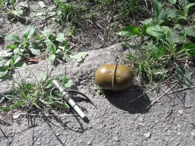 В Киевской области мужчина хотел взорвать гранату на центральной площади города