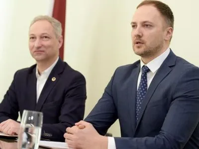 Министр юстиции Латвии раскритиковал главу МВД за посещение концерта Лепса