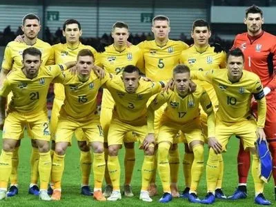 Збірна України залишилась в топ-25 рейтингу ФІФА