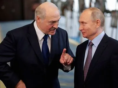 Лукашенко: ми ні за які гроші не розірвемо відносини з Москвою