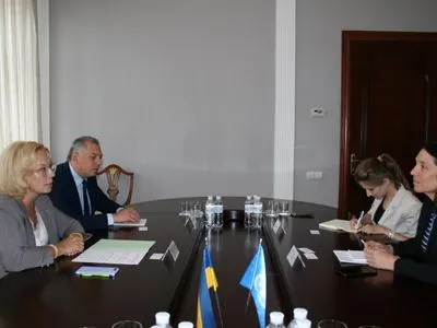 Денисова попросила помочь ООН в перемещении заключенных из ОРДЛО на территорию Украины.