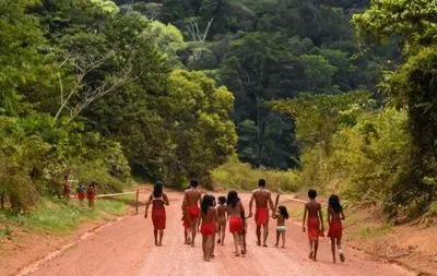 В бразильском заповеднике группа шахтеров совершила нападение на один из коренных народов