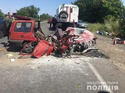 Под Одессой в лобовом столкновении двух авто 6 человек получили тяжелые травмы