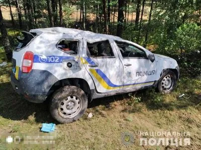Нацполиция будет судиться из-за выбоины на дороге в Ровенской области, в которую попал и разбил авто полицейский