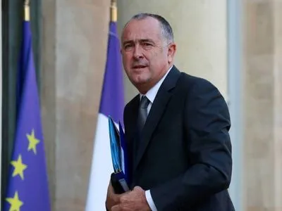 Французький міністр назвав абсурдними погрози Трампа санкціями на вино