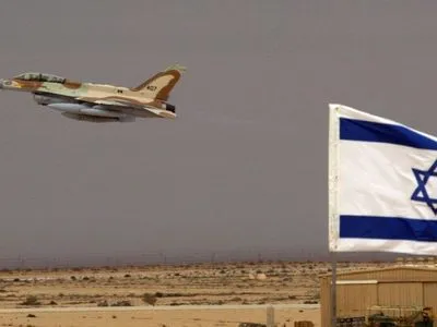Ізраїль розширив територію авіаударів та атакував два нових іранських табори