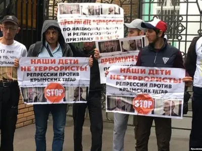 У Криму збирають гроші для оплати штрафів активістам, засудженим у Москві