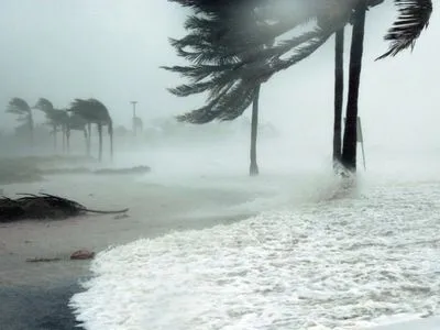 Тропічний шторм "Ерік" в Тихому океані посилився до урагану