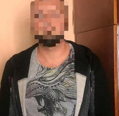 В Киеве задержали вора, который похитил из квартиры шубы и алкоголь