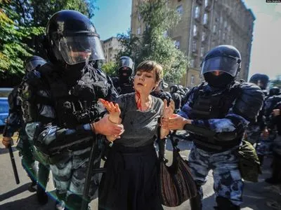 Полиция Москвы приказала сотрудникам изменить данные в соцсетях после митинга 27 июля - СМИ