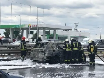 Постраждалих в пожежі на Південному мосту у Києві - немає