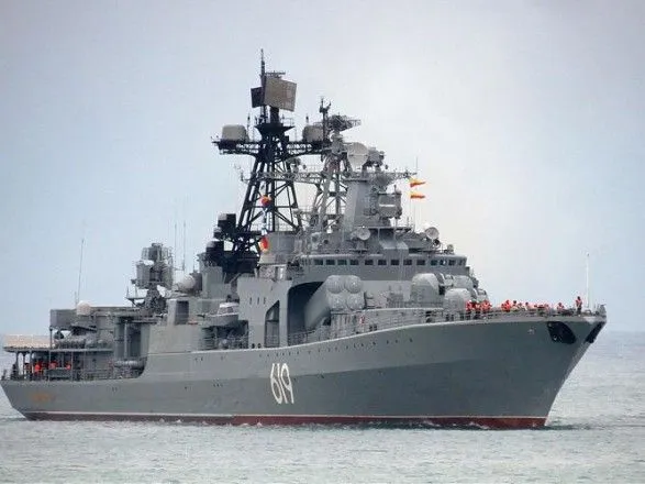 Російські військові кораблі будуть шукати підводні човни в Балтійському морі