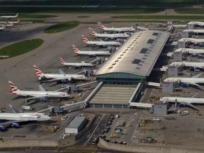 Аэропорт Хитроу отменил 177 рейсов из-за забастовки