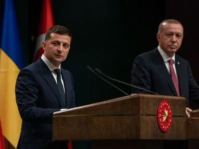 Зеленский призвал Турцию присоединиться к восстановлению Донбасса