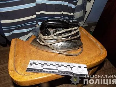 В Тернопольской области мужчину пытали утюгом за "кражу" цепочки