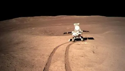 Китайський місяцехід "Юйту-2" подолав 271 м по зворотній стороні Місяця
