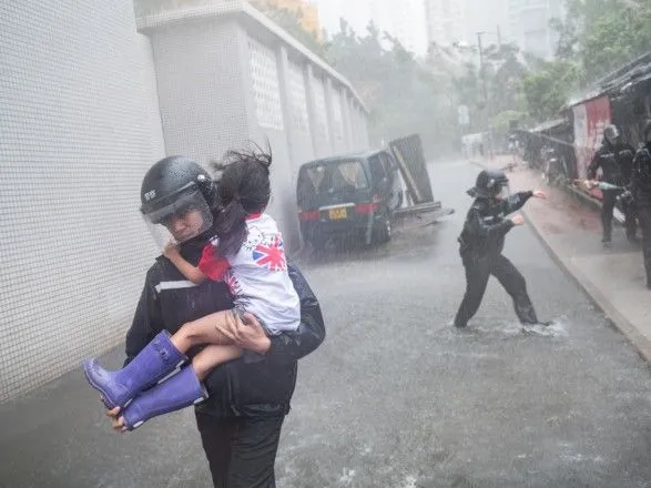 v-kitayi-cherez-tayfun-evakuyovano-ponad-milyon-lyudey