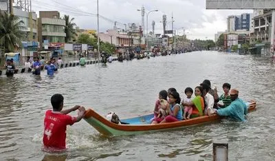 Наводнения в Индии: погибло уже более 100 человек