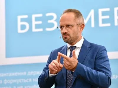 Безсмертний прокоментував звільнення з ТКГ щодо Донбасу