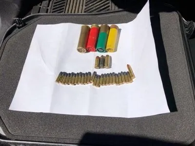 В машине, прибывшей из США, нашли боеприпасы