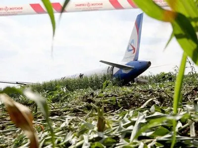 Аварійна посадка рейсу Москва-Сімферополь: кількість постраждалих зросла до 55