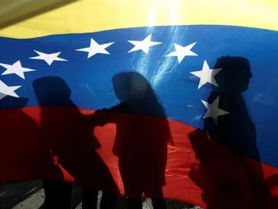 Россия пообещала Венесуэле помочь "защититься" от США
