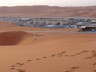 Из-за удара дронов йеменских хуситов загорелось саудовское нефтяное месторождение