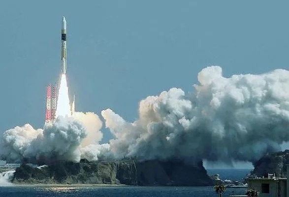Токіо розглядає можливість виведення на орбіту військових супутників