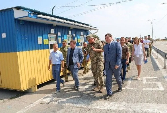 Обновленные КПВВ на админграницах с Крымом планируется открыть 15 ноября