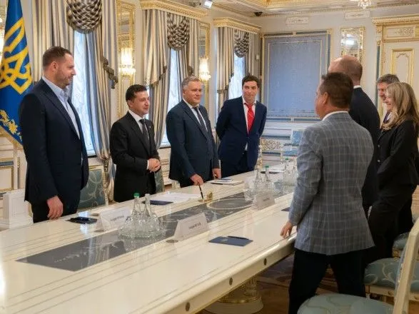 Зеленский встретился с руководством Всемирного конгресса украинцев