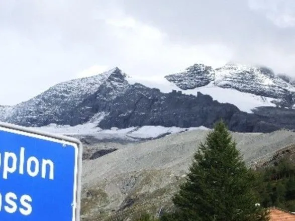 В Швейцарии в результате крушения самолета погибли три человека