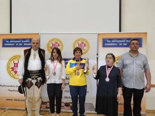 Украинка завоевала звание чемпионки мира по шашкам
