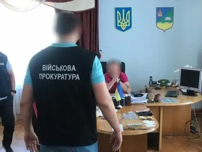 На Чернігівщині на хабарі затримали голову райради та завідувача сектору в РДА