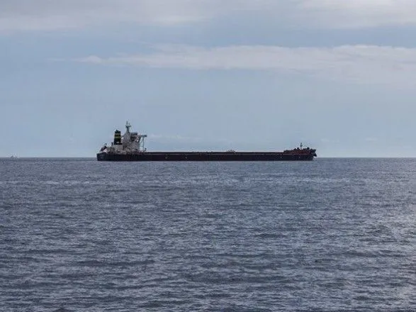 zaareshtovaniy-tanker-dostavili-v-port-khersona-prokuratura